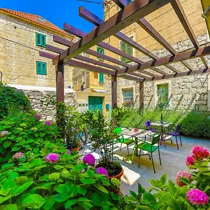 Veig Palace Split